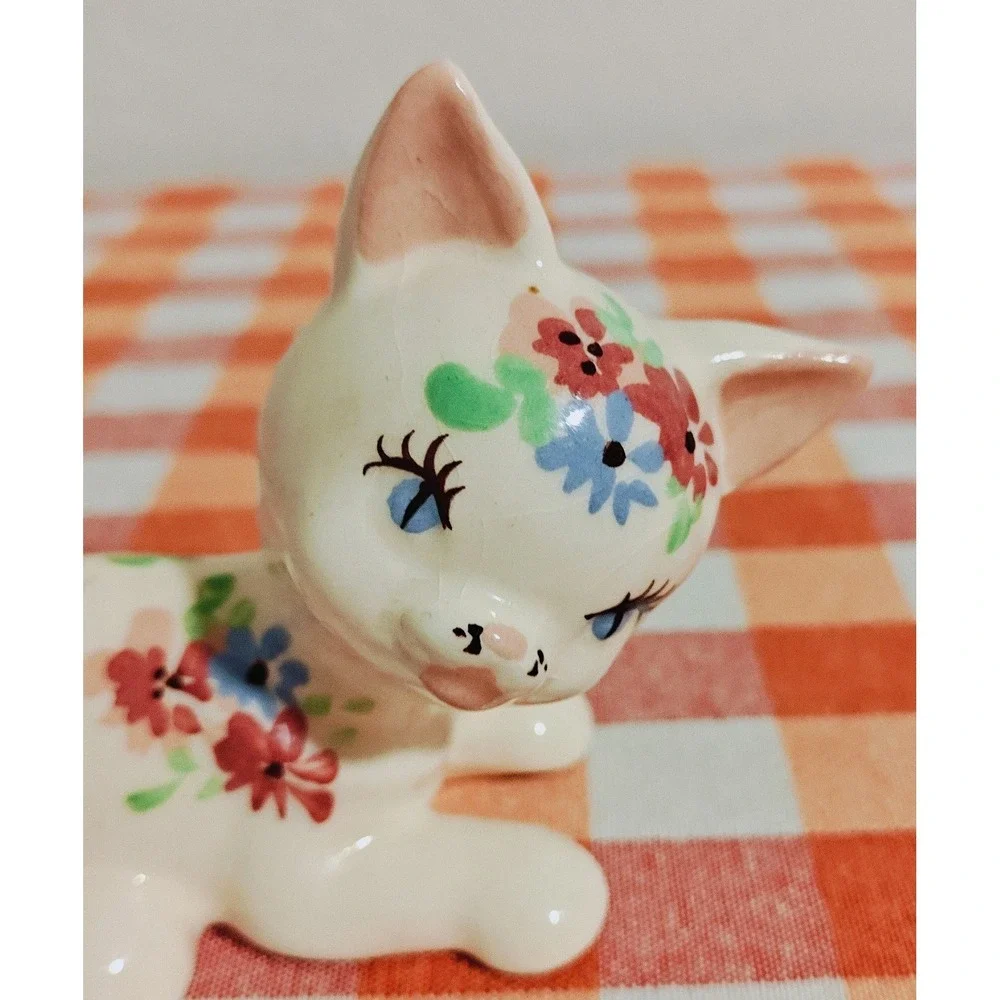 Rare 1940's DeLee Cat Floral ‎ Porcelain Figurine Pottery Hand Painted